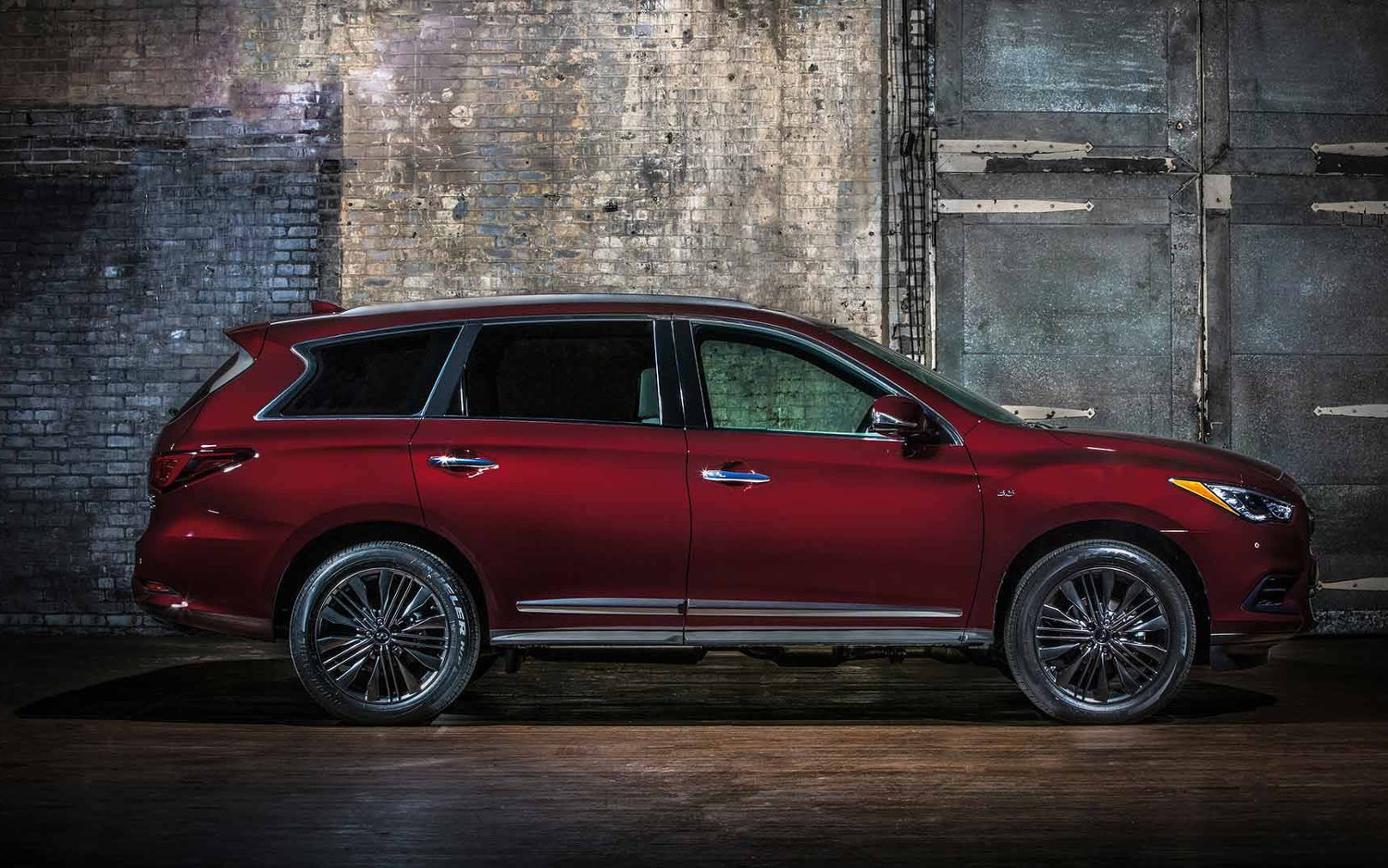 Nissan vs infiniti